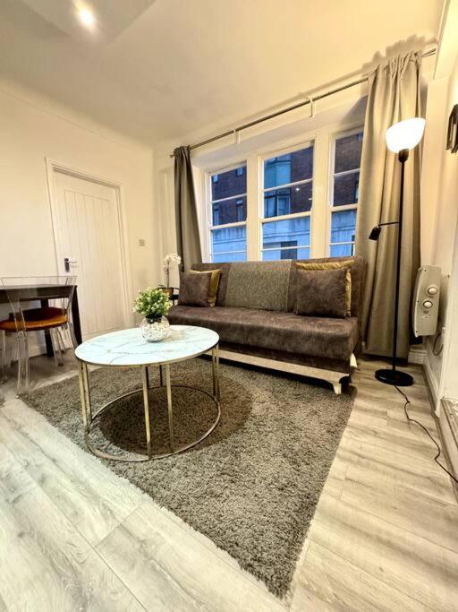 Centrally-Located Gem In Marble Arch, London Exterior foto