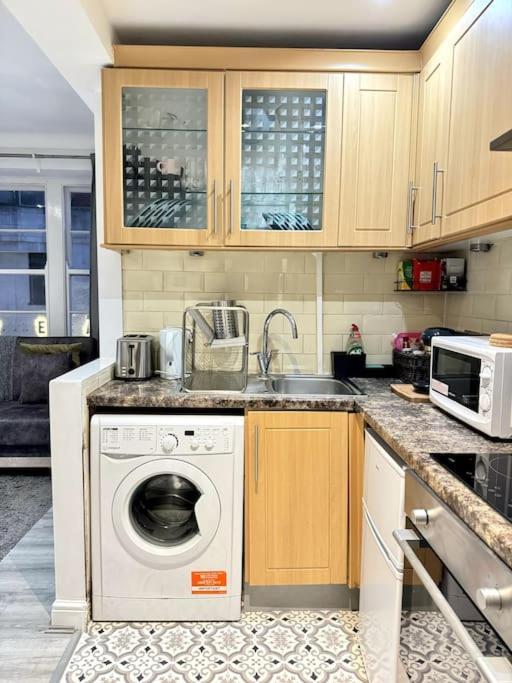 Centrally-Located Gem In Marble Arch, London Exterior foto
