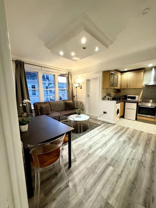 Centrally-Located Gem In Marble Arch, London Exterior foto